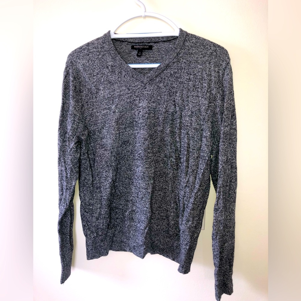 Banana Republic Small Men’s Gray V Neck Sweater